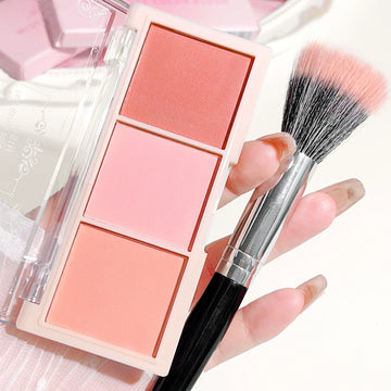 Blush Palette – Sculpt, Glow & Transform Your Look Instantly